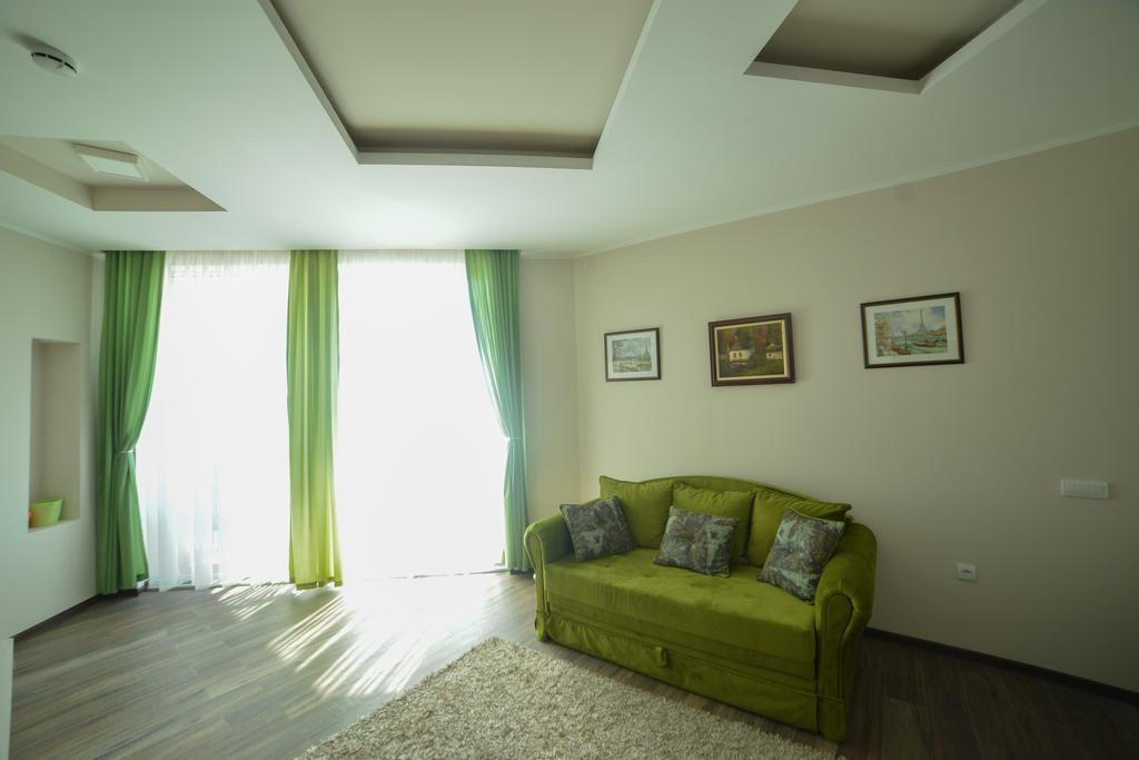 Kesten Futog Quarto foto